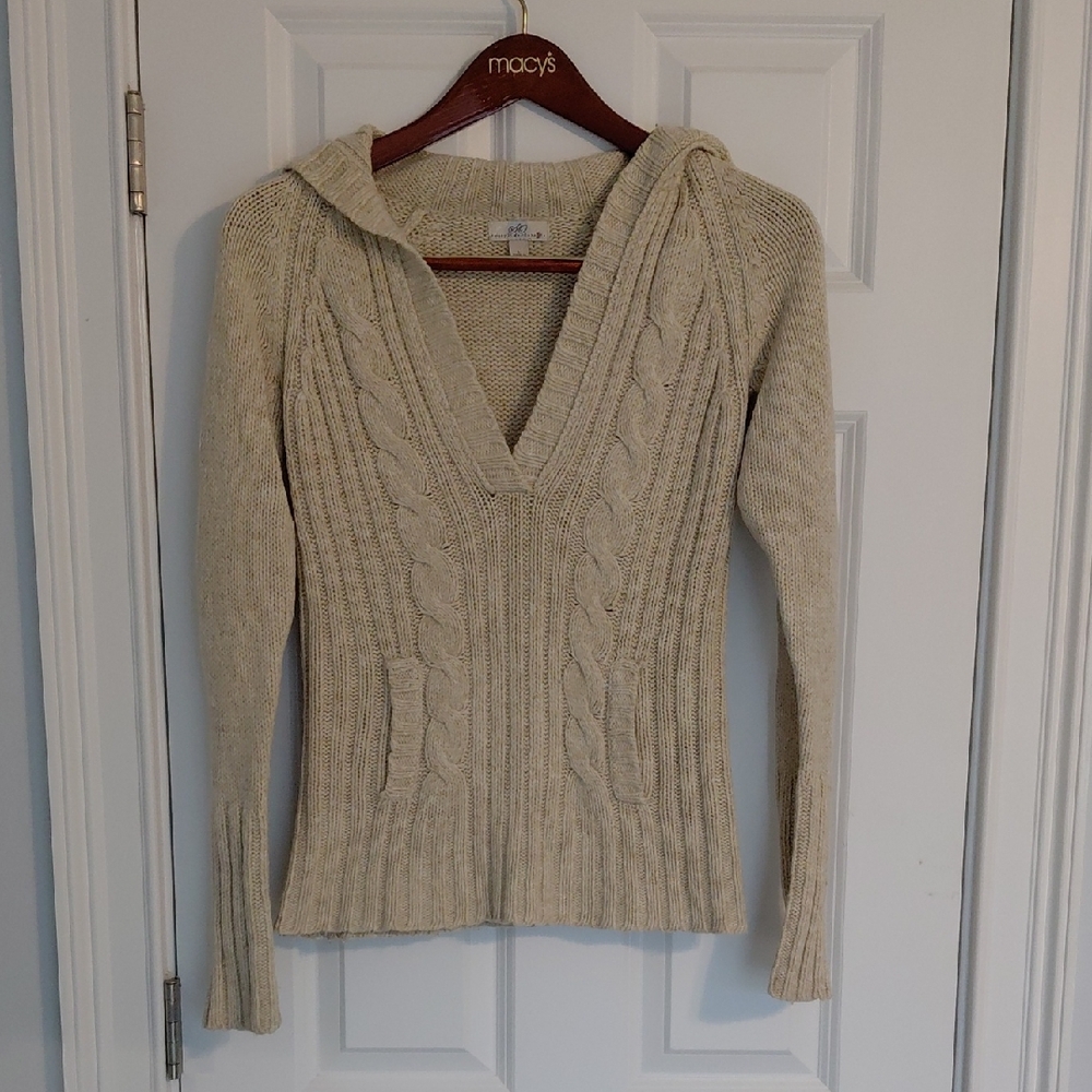 So. Cable Knit V-Neck Sweater, Size L, Tan/Cream